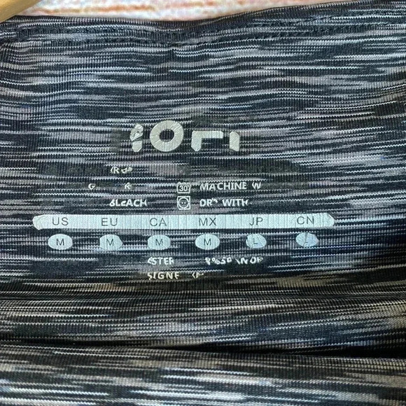 Hofi Women’s Abstract Style Legging Gray Black Medium - Picture 4 of 7